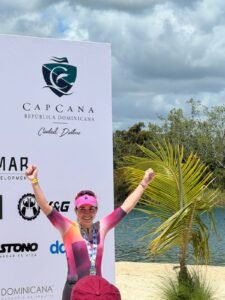 Heldra Garid – 3er lugar femenino, categoría 20-29 en el triatlón sprint.